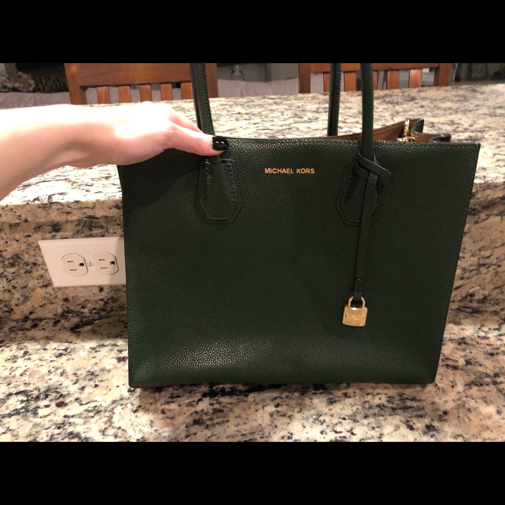 Michael Kors purse